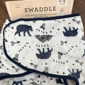 Swaddle white/blue 0-3 months